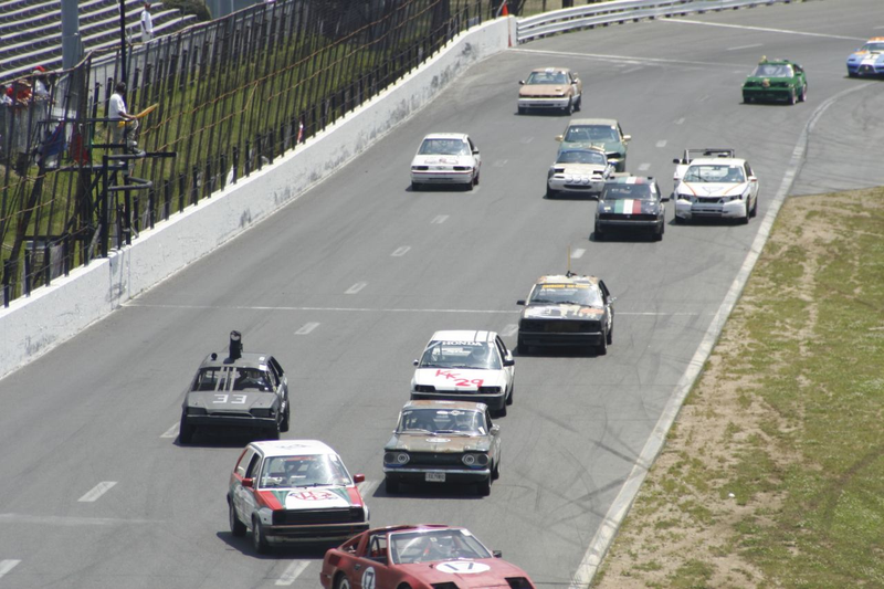Illustration for article titled The 24 Hours Of LeMons New England 2009 Über Gallery, Part 5